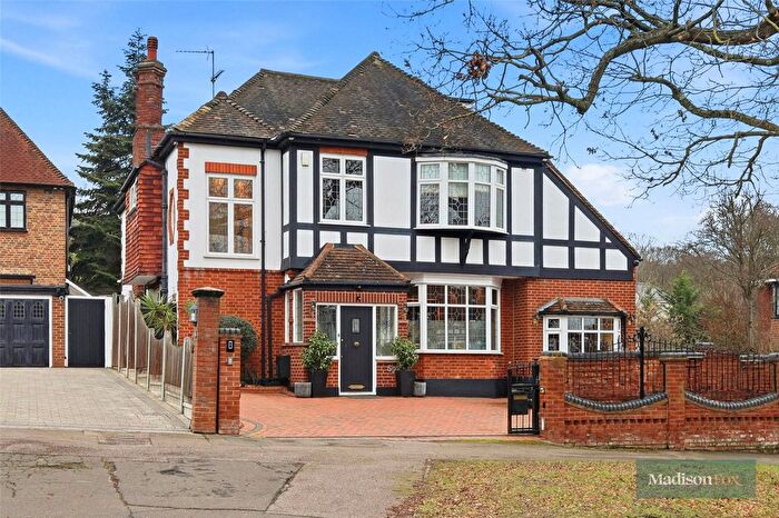 5 Bedroom Detached House For Sale In Monkhams Lane, Woodford Green, IG8