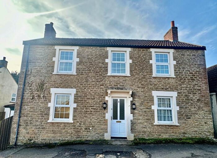 4 Bedroom Detached House To Rent In New Buildings, Frome, BA11