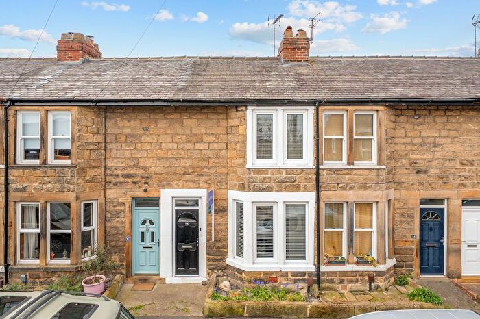 3 Bedroom Terraced House For Sale In Grove Park View, Harrogate, HG1
