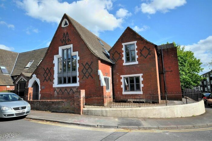 1 Bedroom Flat To Rent In The Old School House, George Street, Hemel Hempstead, HP2