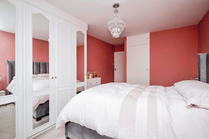 1 Bedroom Flat For Sale In Selwyn Road, Eastbourne, BN21