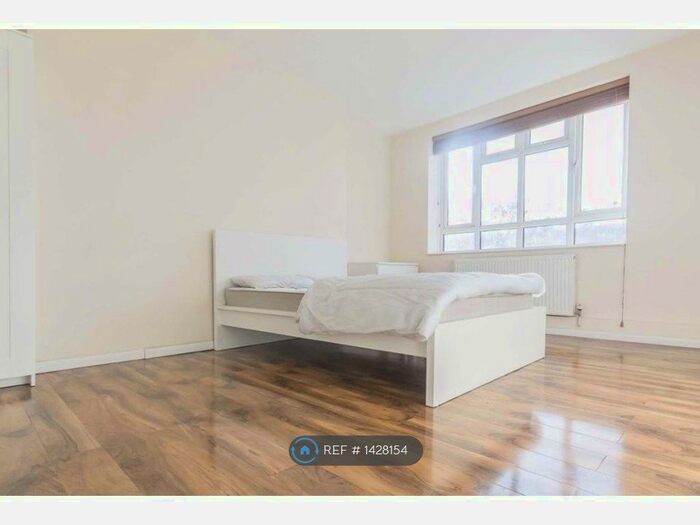 4 Bedroom Flat To Rent In Lancaster Court, London, SW6