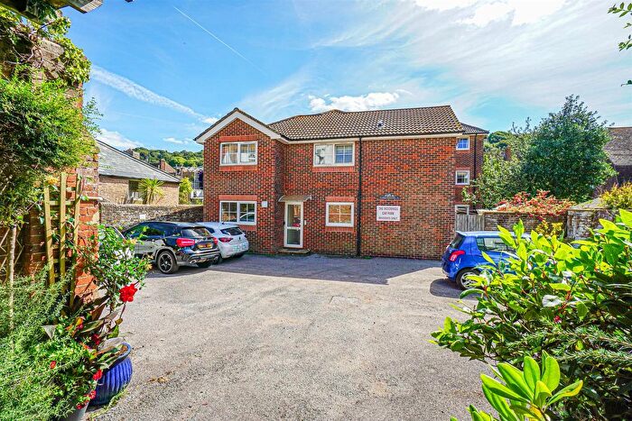 2 Bedroom Flat For Sale In The Bourne, Hastings, TN34