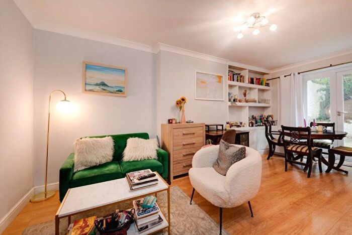 1 Bedroom Apartment To Rent In Fellows Road, Belsize Park, NW3