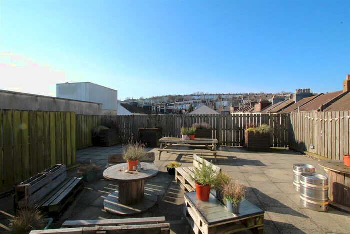 2 Bedroom Flat To Rent In Edinburgh Road, Brighton, BN2