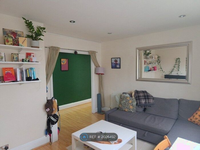 1 Bedroom Flat To Rent In Clapham, London, SW9