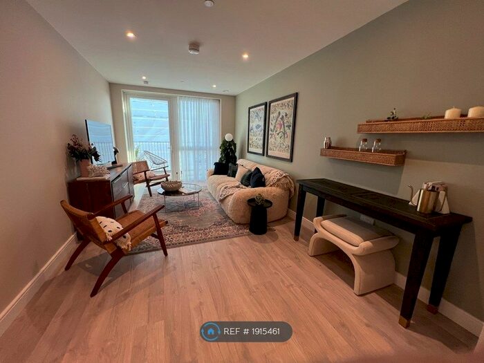 3 Bedroom Flat To Rent In Belgrave Road, Wembley, HA0