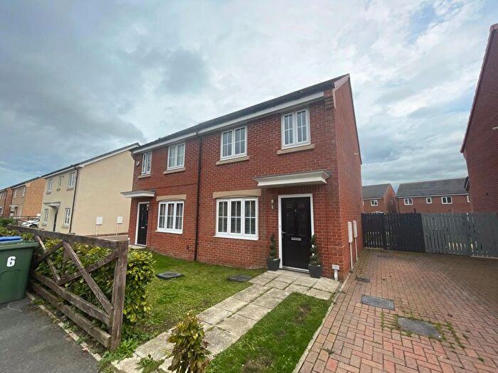 3 Bedroom Semi-Detached House To Rent In Primrose Gardens, Blyth, NE24