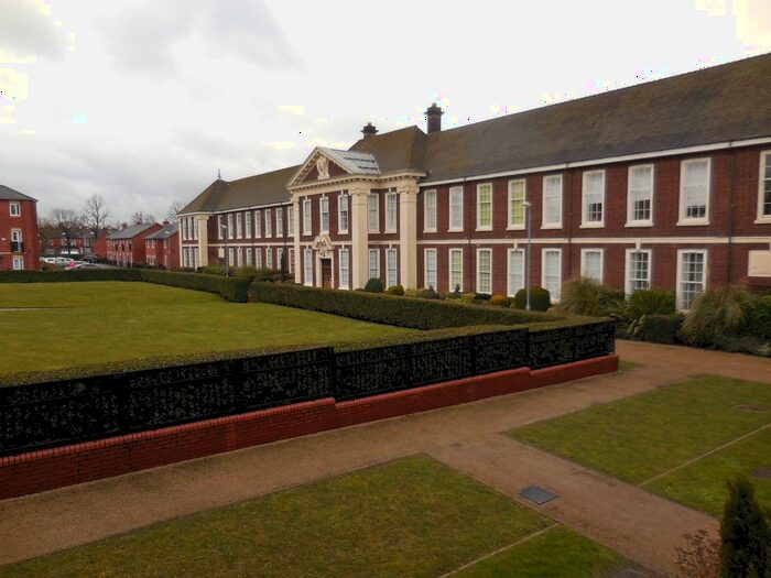 2 Bedroom Flat To Rent In Lowbridge Walk, Claremont, Bilston, West Midlands, WV14