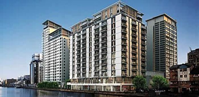 2 Bedroom Flat To Rent In Millharbour, South Quay, Cross Harbour, Canary Wharf, London, E14