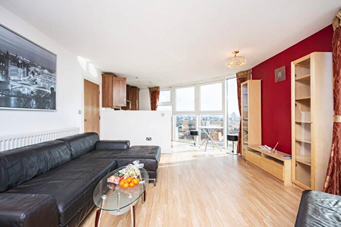 2 Bedroom Flat To Rent In Angel Lane, Stratford, London, E15