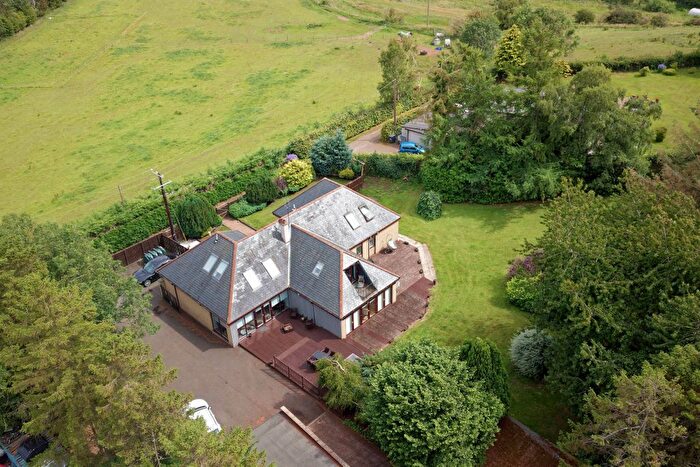 7 Bedroom Detached House For Sale In Pathhead, Midlothian, EH37