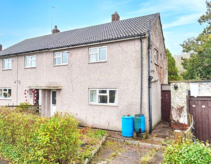 3 Bedroom Semi Detached House For Sale In Ramscliff Avenue, Donisthorpe, Swadlincote, DE12