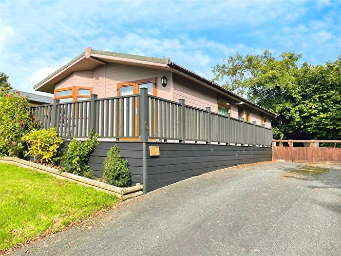3 Bedroom Detached House For Sale In Berry Down, Devon, EX34