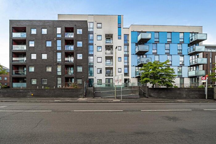 2 Bedroom Flat For Sale In Homesdale Road, Bromley, BR2