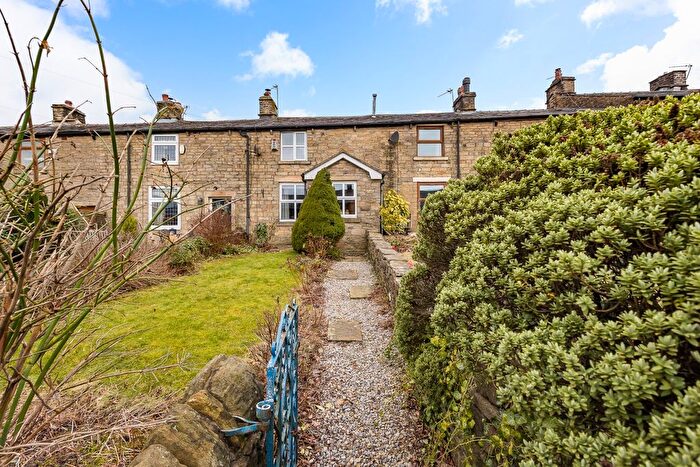 2 Bedroom Cottage For Sale In High Street, Belmont, Bolton, BL7