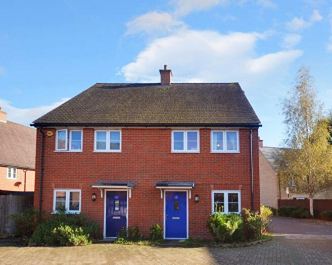 3 Bedroom Semi-Detached House For Sale In Hayday Close, Yarnton, OX5