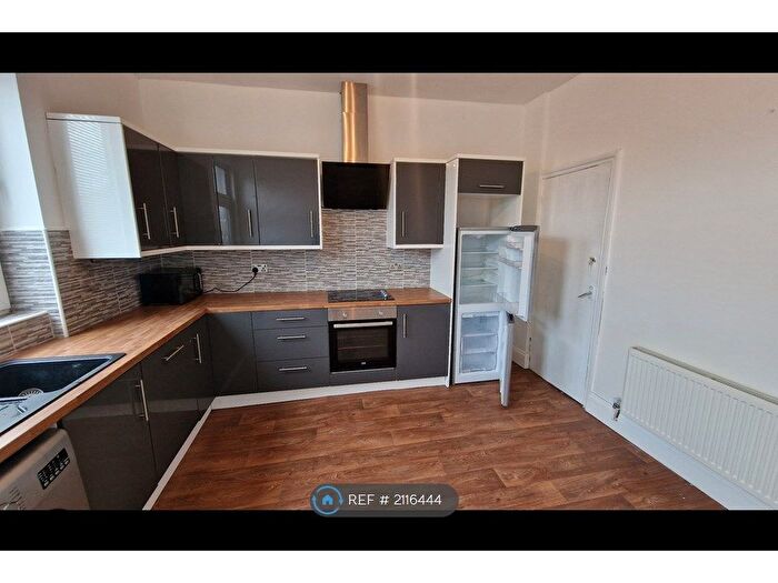 2 Bedroom End Of Terrace House To Rent In Oxford Street, Mexborough, S64