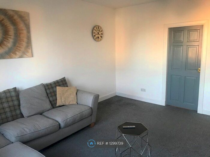 2 Bedroom Flat To Rent In Western Road, Aberdeen AB24