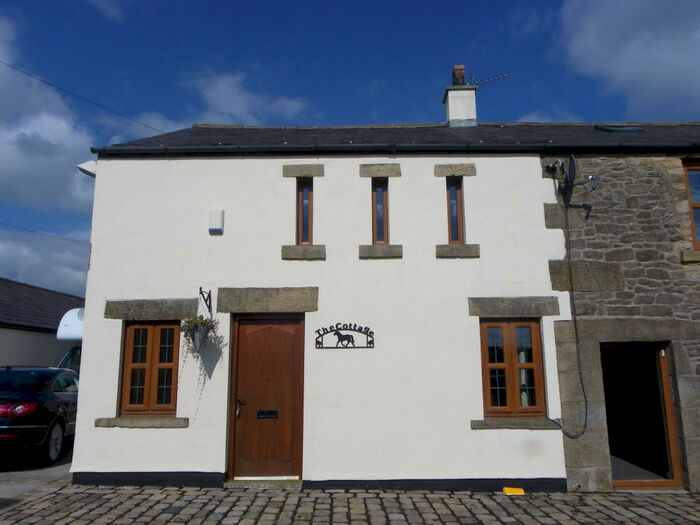 2 Bedroom Cottage To Rent In Rogersons Farm, Inglewhite Road, Longridge, PR3