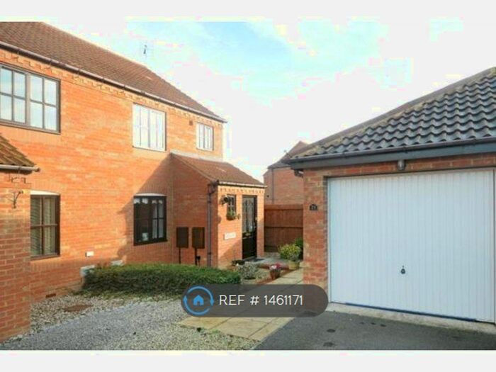 3 Bedroom Semi-Detached House To Rent In Clare Croft, Middleton, Milton Keynes, MK10