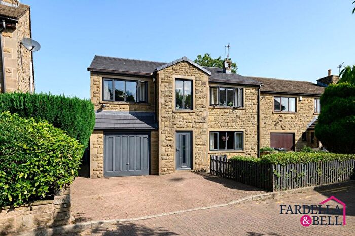 5 Bedroom Detached House For Sale In All Saints Close, Burnley, BB12