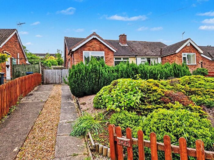 3 Bedroom Semi-Detached House For Sale In Lower Hillmorton Road, Rugby, CV21