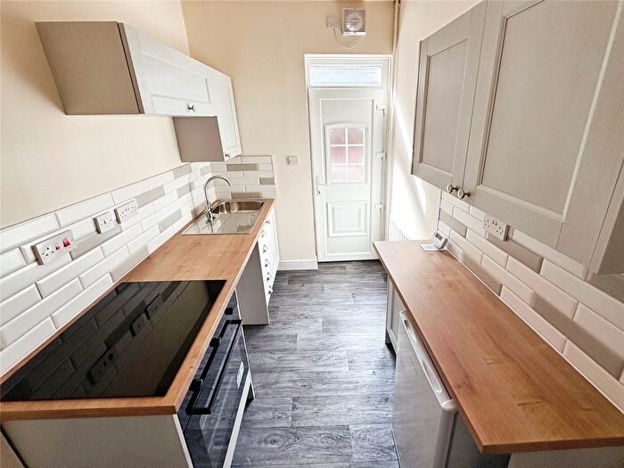 1 Bedroom Flat To Rent In Clarendon Street, Wolverhampton, West Midlands, WV3