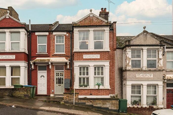 3 Bedroom Terraced House For Sale In Godfrey Hill, London, SE18