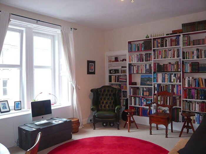 1 Bedroom Flat To Rent In Cleghorn Street, Dundee, Dundee, DD2