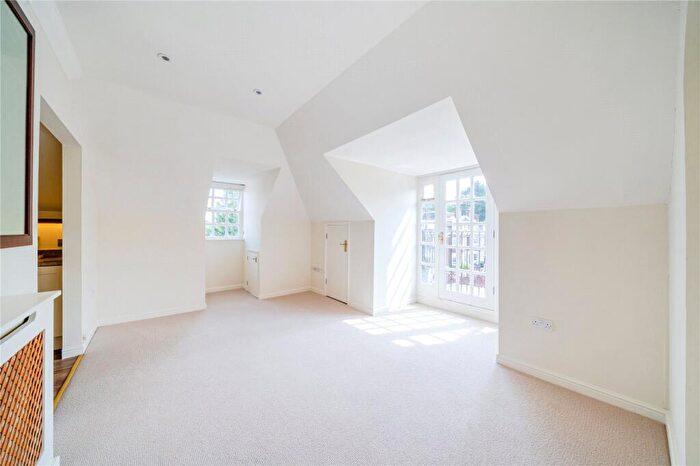 2 Bedroom Retirement Property For Sale In Ravens Court, Castle Village, Berkhamsted, Hertfordshire, HP4