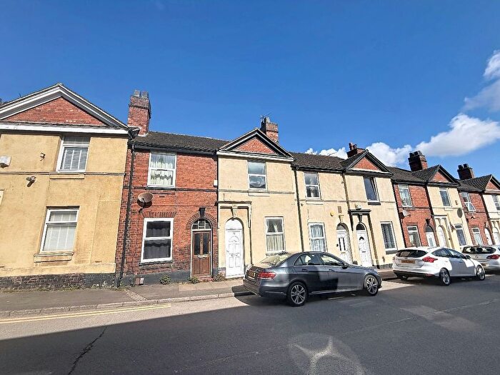 3 Bedroom Terraced House To Rent In Victoria Street, Chesterton, Newcastle, ST5