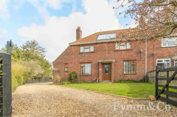 4 Bedroom Semi-Detached House For Sale In The Grove, Shotesham All Saints, NR15