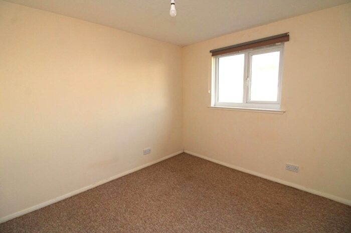 2 Bedroom Flat For Sale In Craigard Place, Kinmylies, Inverness., IV3