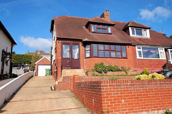 3 Bedroom Semi Detached House For Sale In Carlton Road, Portchester, PO16