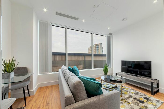 Studio To Rent In Westgate House, West Gate, London, W5