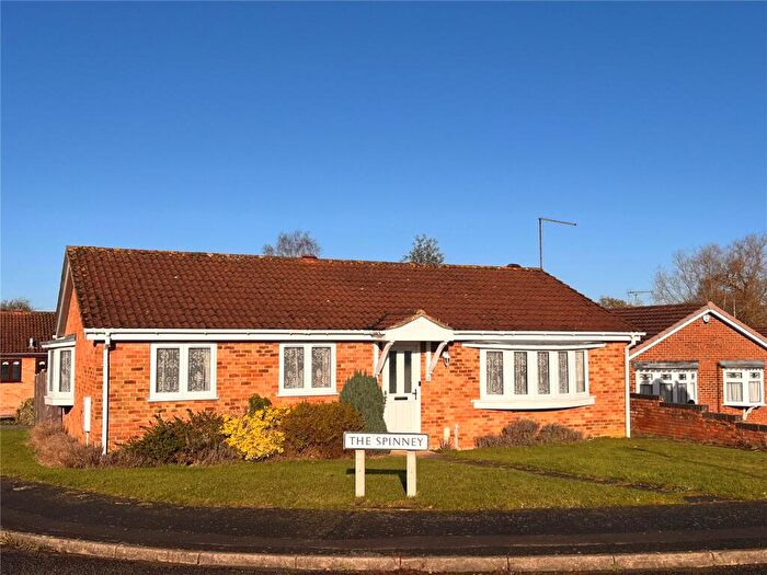 3 Bedroom Bungalow For Sale In The Spinney, Winslow, Buckingham, MK18