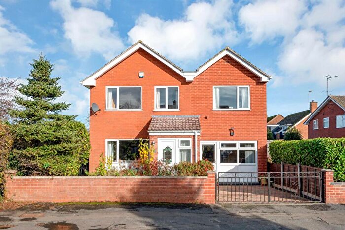 4 Bedroom Detached House For Sale In Valley Prospect, Newark, NG24