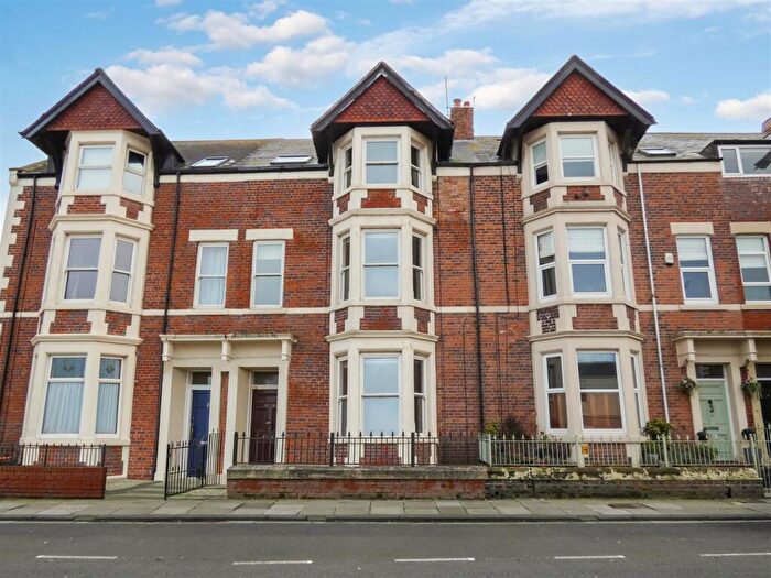 3 Bedroom Apartment For Sale In John Street, Cullercoats, NE30