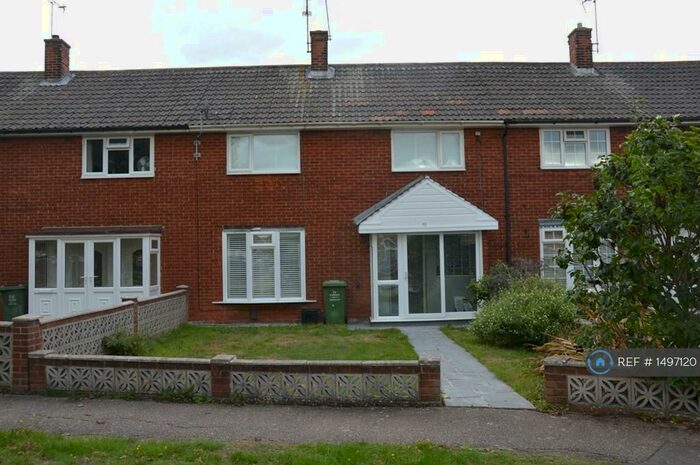 3 Bedroom Terraced House To Rent In Chesterford Green, Basildon, SS14