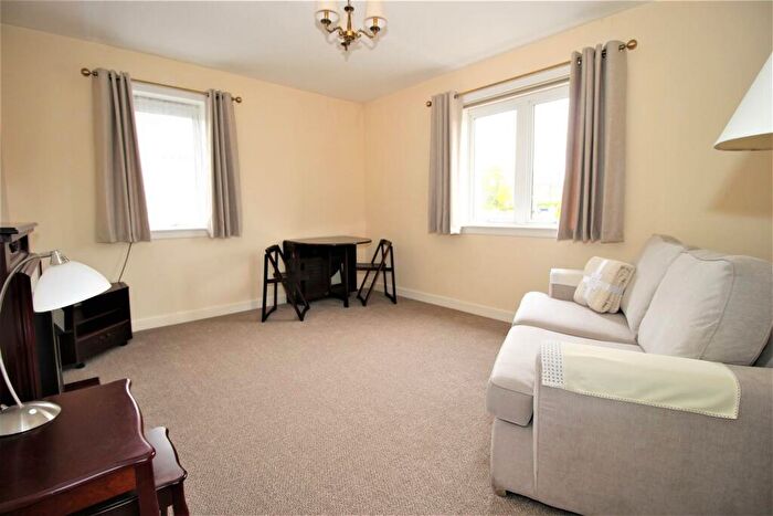 1 Bedroom Flat To Rent In Pipeland Road, St. Andrews, KY16