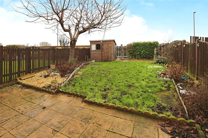 2 Bedroom Bungalow For Sale In The Paddock, Adwick-Le-Street, Doncaster, South Yorkshire, DN6