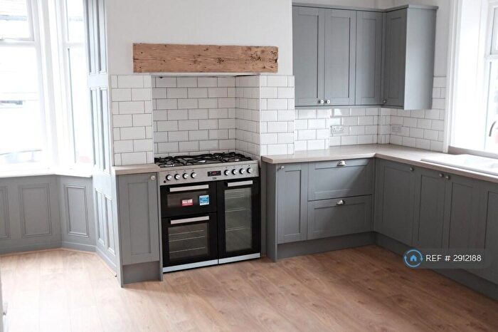 2 Bedroom Terraced House To Rent In King Street, Yeadon, Leeds, LS19