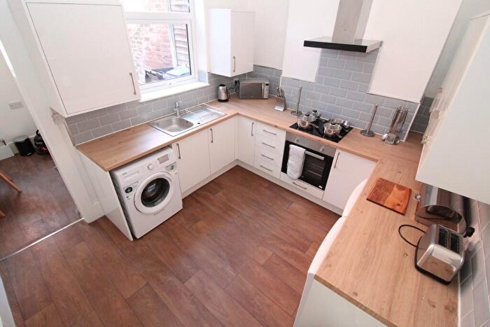 4 Bedroom Terraced House For Sale In Pitsmoor Road, Sheffield, S3