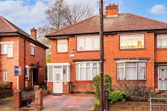 3 Bedroom Semi-Detached House To Rent In Carlyon Road, Wembley, HA0