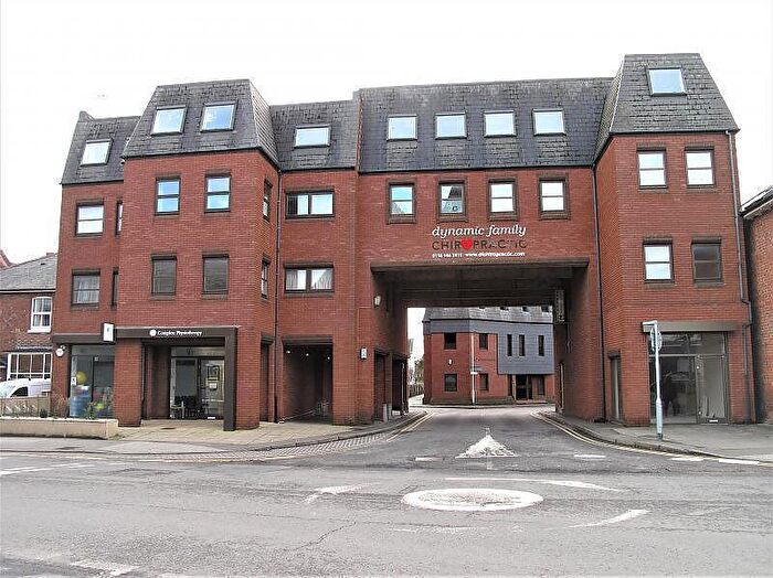 1 Bedroom Apartment To Rent In Archway House, Gosbrook Road, Caversham, Reading, RG4