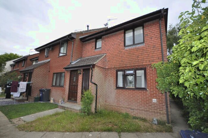 1 Bedroom Flat To Rent In Ladycross, Milford, Godalming, Surrey, GU8