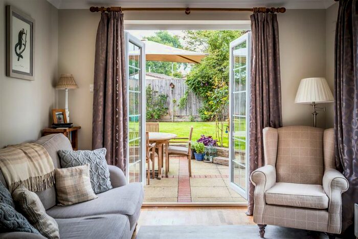 4 Bedroom Detached House To Rent In The Street, Ewhurst, Cranleigh, GU6