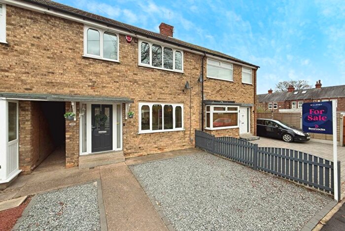 3 Bedroom Terraced House For Sale In Saffrondale, Anlaby, Hull, HU10