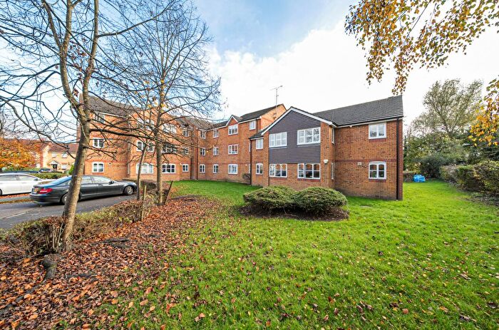 1 Bedroom Flat For Sale In Philips Close, Carshalton, SM5